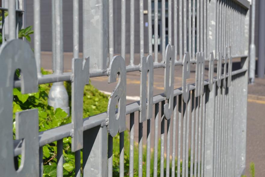 gate